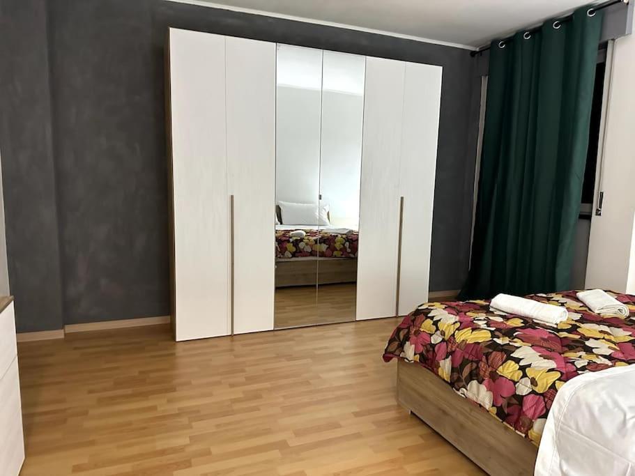 Leone D'Oro - Full Apartment Mestre Ngoại thất bức ảnh